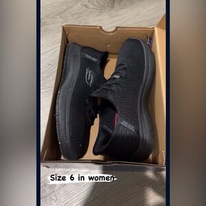 Sketchers slip resistant work shoes